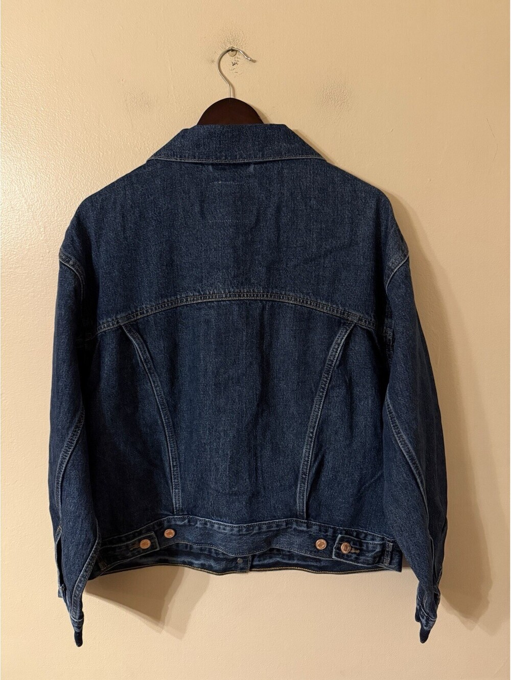 Levi's 90's Denim Trucker Jacket Women’s Size M In Wonderlust Dark Wash - Picture 5 of 7